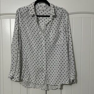 beachlunchlounge White and Blue Button Down Shirt